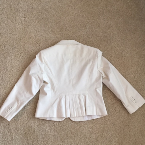 Cream blazer from Ann Taylor Loft - Picture 4 of 4